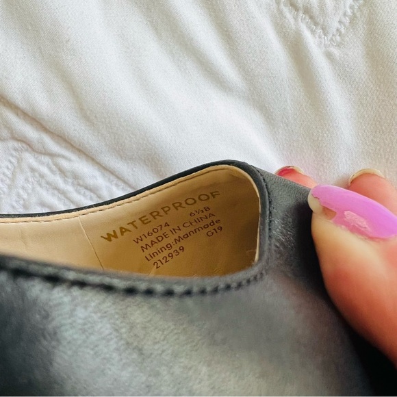 Cole Haan The Go To Block Heel Pump Solid Black leather close toe waterproof 6.5 - Picture 10 of 10